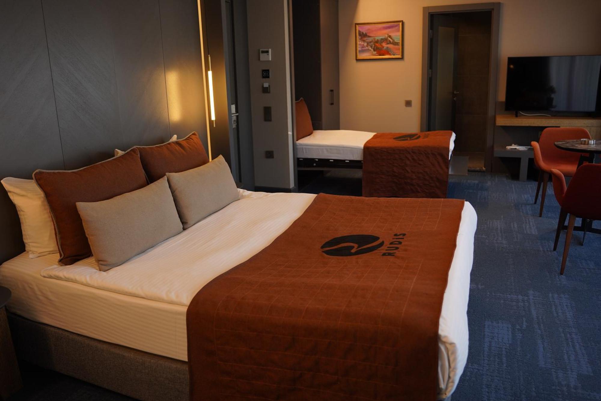 Rudis Hotel Narlidere 外观 照片